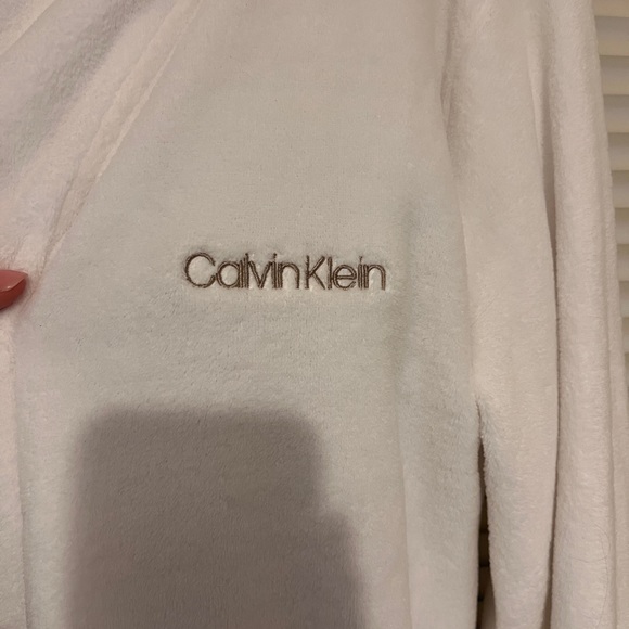 Calvin Klein Other - Calvin Klein Robe